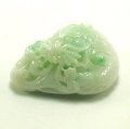 翡翠飾り物（龍）