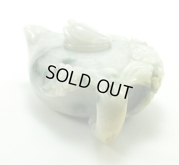 画像4: 翡翠飾り物（急須）