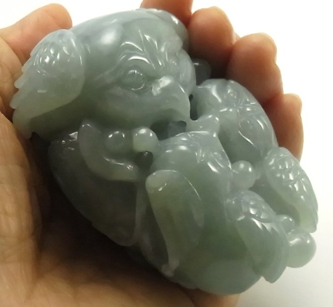 画像: 翡翠手把件（握り石）