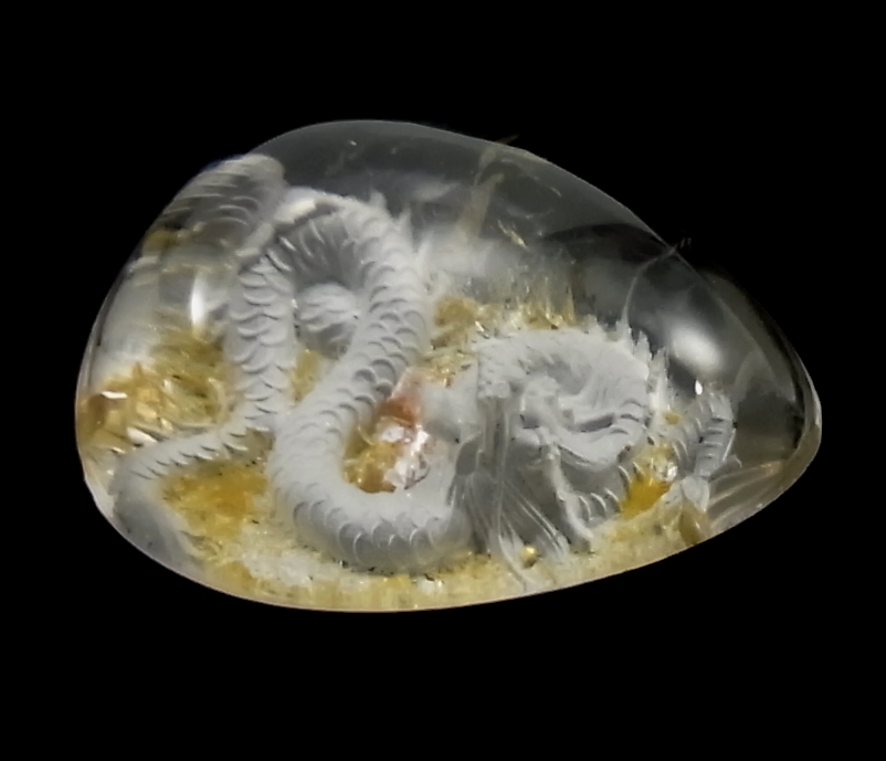 画像: 天然水晶（龍の彫り）