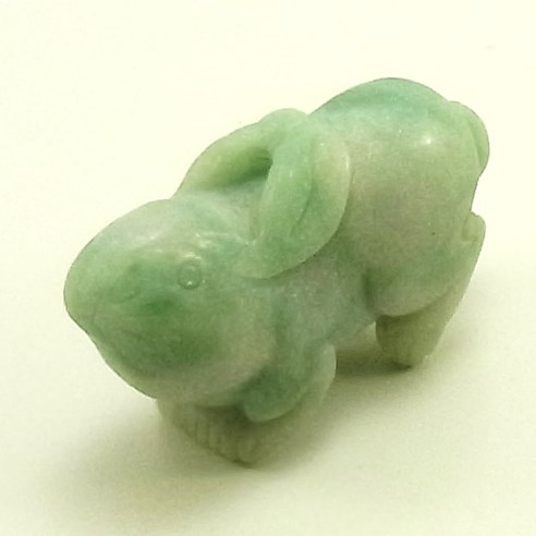 画像: 翡翠飾り物（うさぎ）