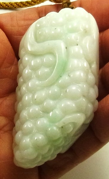 画像: 翡翠手把件（握り石）
