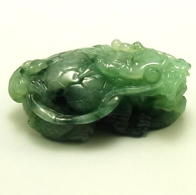 ミャンマー産天然翡翠彫刻 品＆ アクセサリー専門店 吉峰堂