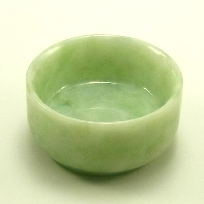 画像: 翡翠飾り物（杯）
